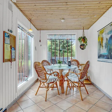 Three-bedroom In Vakantiehuis *